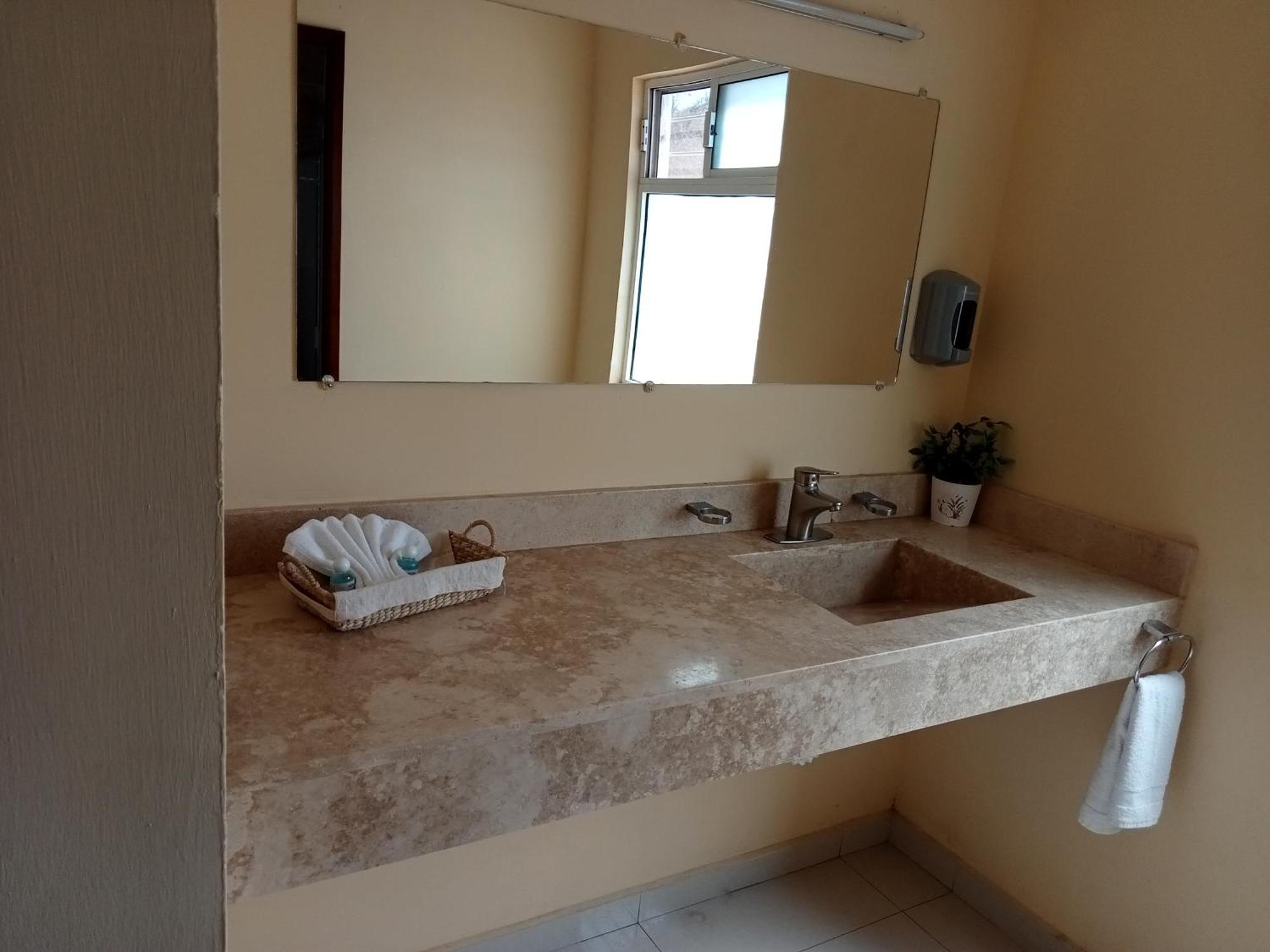 El Descanso Inn 马萨特兰 外观 照片